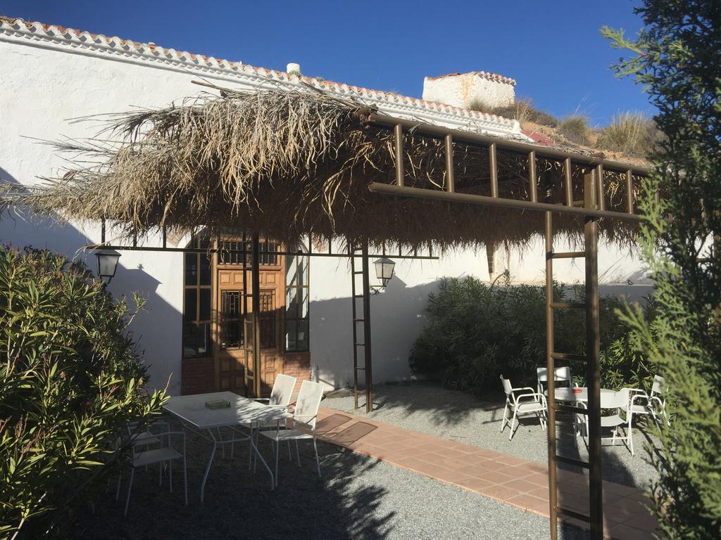 Casas Cueva Y Cortijo La Tala En Guadix Hotel Exterior photo